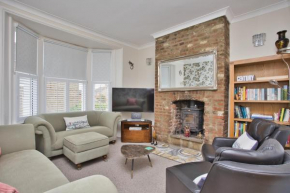 Spacious Seaside eScape in the Heart of DEAL, 4 mins From the Beach